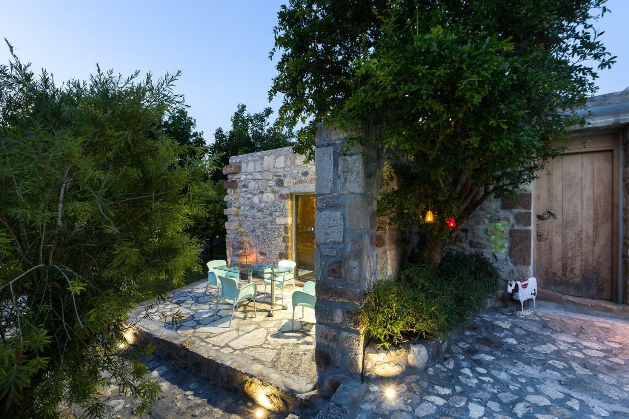 Muazzo Creta Stone House, Nature Escape With Pool, By Thinkvilla Pigí Exterior foto